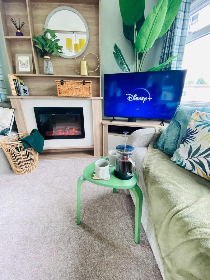 The Sanctuary Holiday Home - Escape The Ordinary Knaresborough Exterior foto